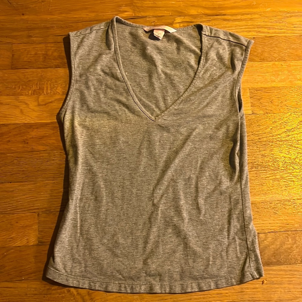 grey v-neck Victoria Secret tank top